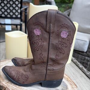 ~Shyanne~ Little Girls Flower Embroidered Cowboy Boots! Size 13